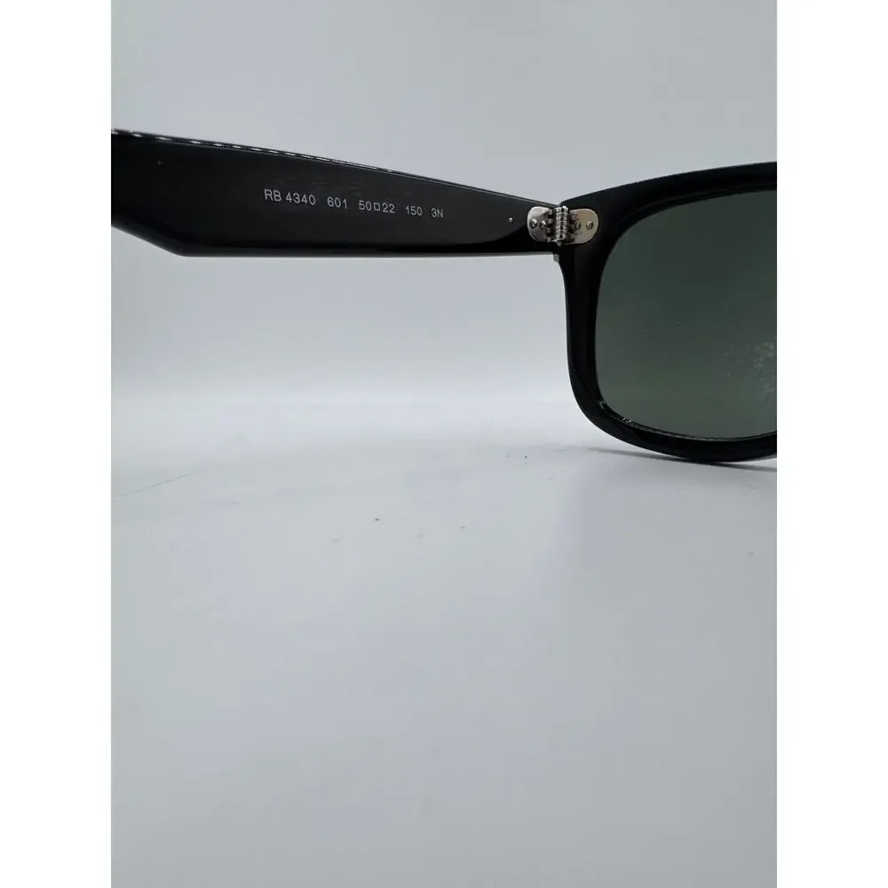 Ray-Ban frame color